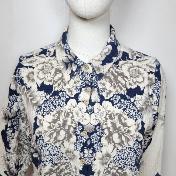 Soft Surroundings Floral Long Sleeve Button Shirt Size Large Petite Vacation - Picture 3 of 12